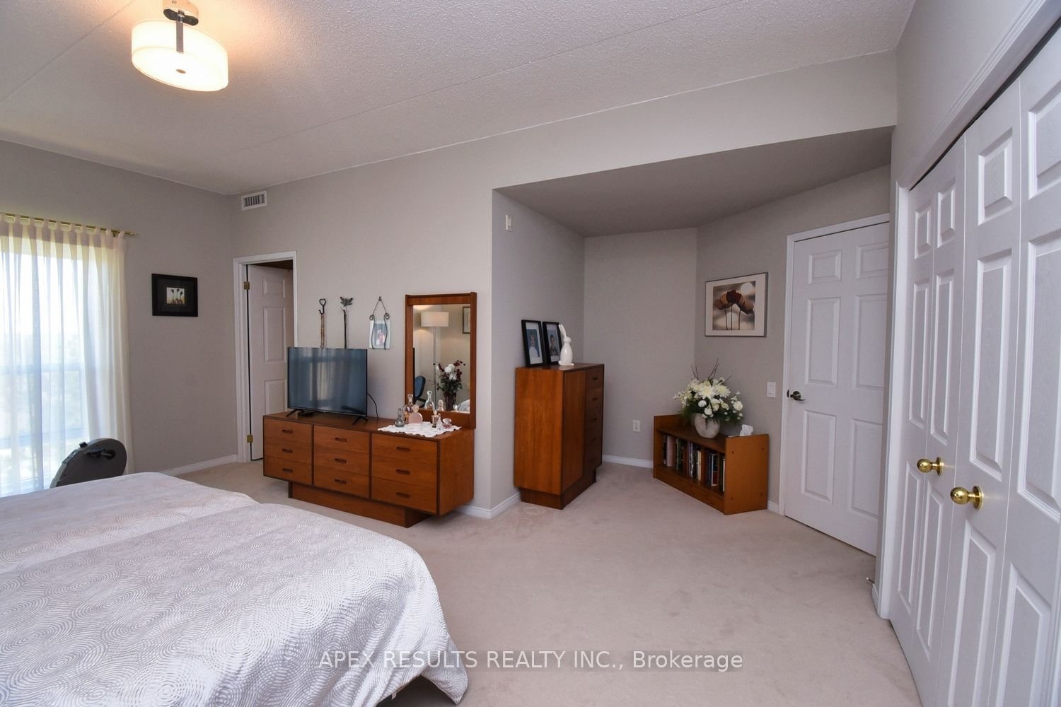 2075 Amherst Heights Dr, unit 317 for sale - image #24