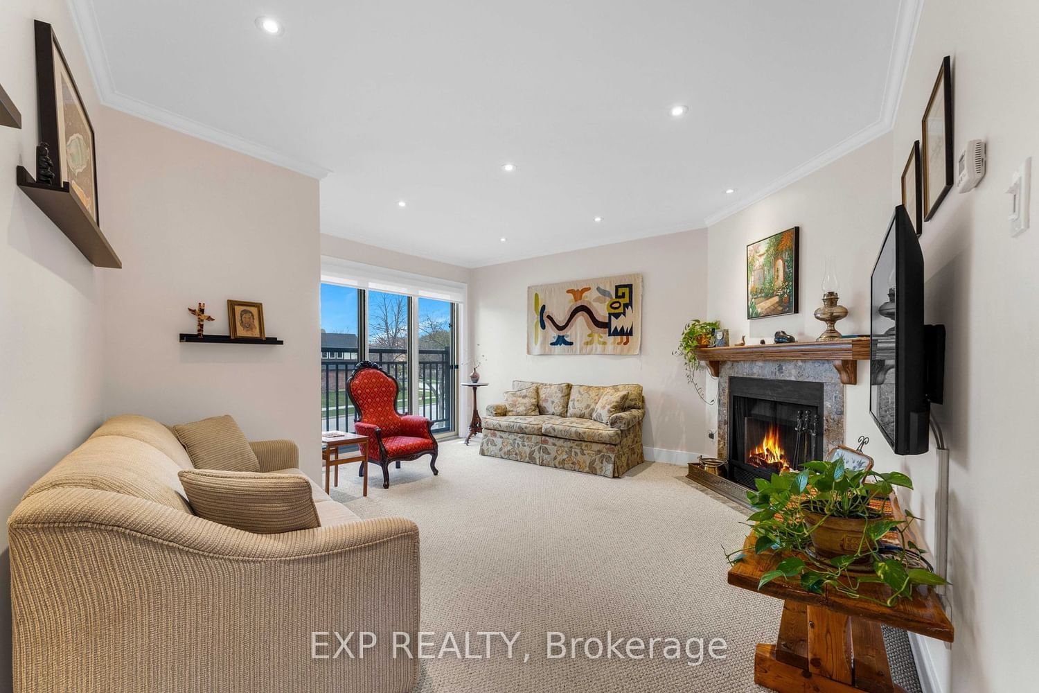 1120 Queens Ave, unit 24 for sale - image #14