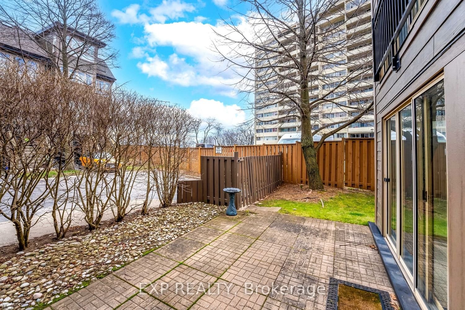 1120 Queens Ave, unit 24 for sale - image #37