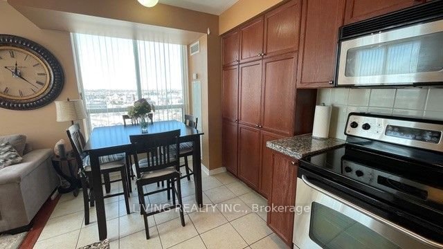4889 Kimbermount Ave, unit 908Rm B for rent - image #13