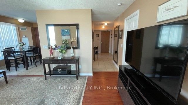 4889 Kimbermount Ave, unit 908Rm B for rent - image #17