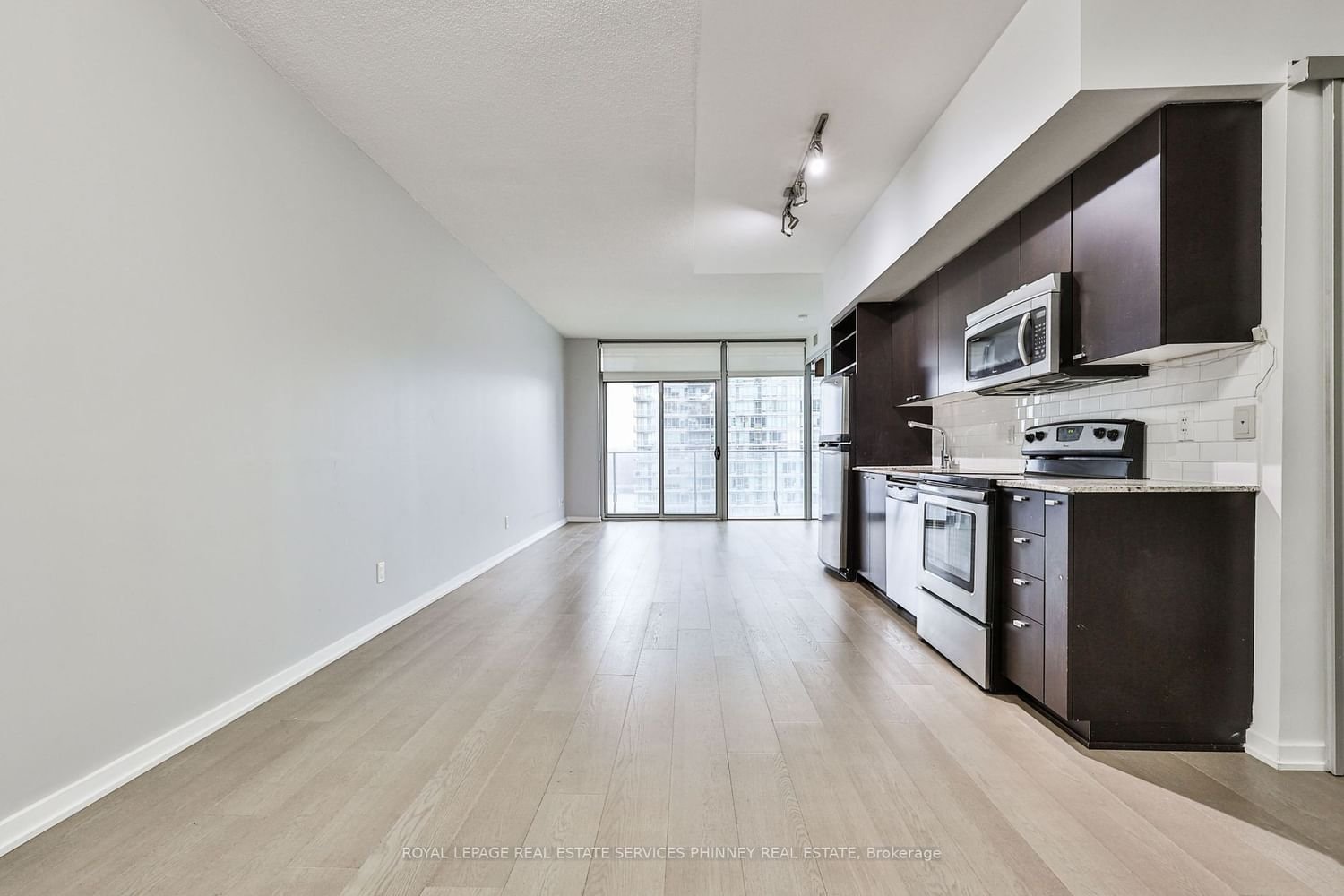 103 The Queensway, unit 1416 for rent - image #4