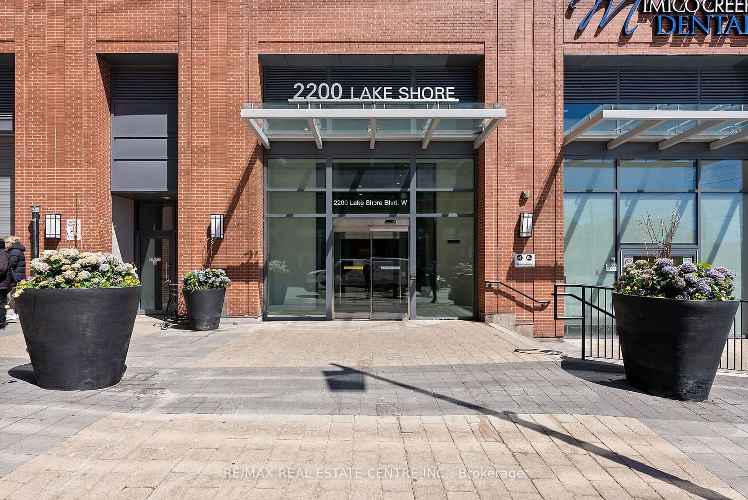 2200 Lake Shore Blvd W, unit 4201 for rent - image #2