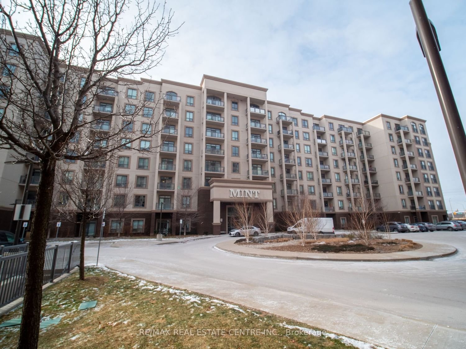 2490 Old Bronte Rd, unit 102 for sale - image #32