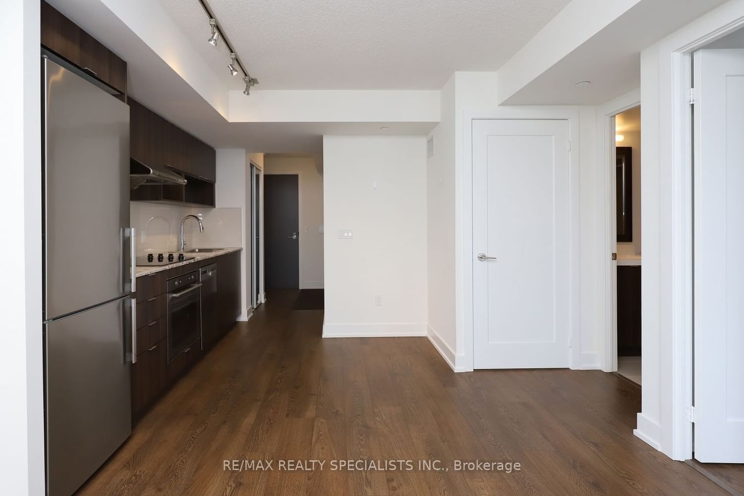 7 Mabelle Ave, unit 1505 for rent - image #11