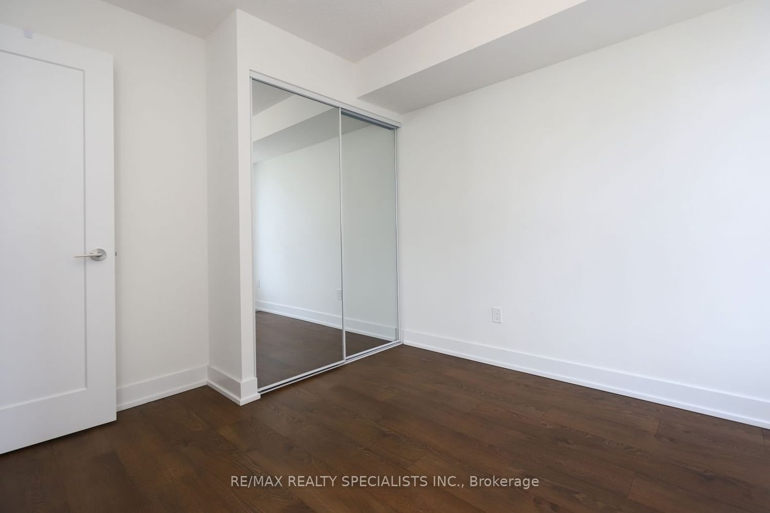 7 Mabelle Ave, unit 1505 for rent - image #19