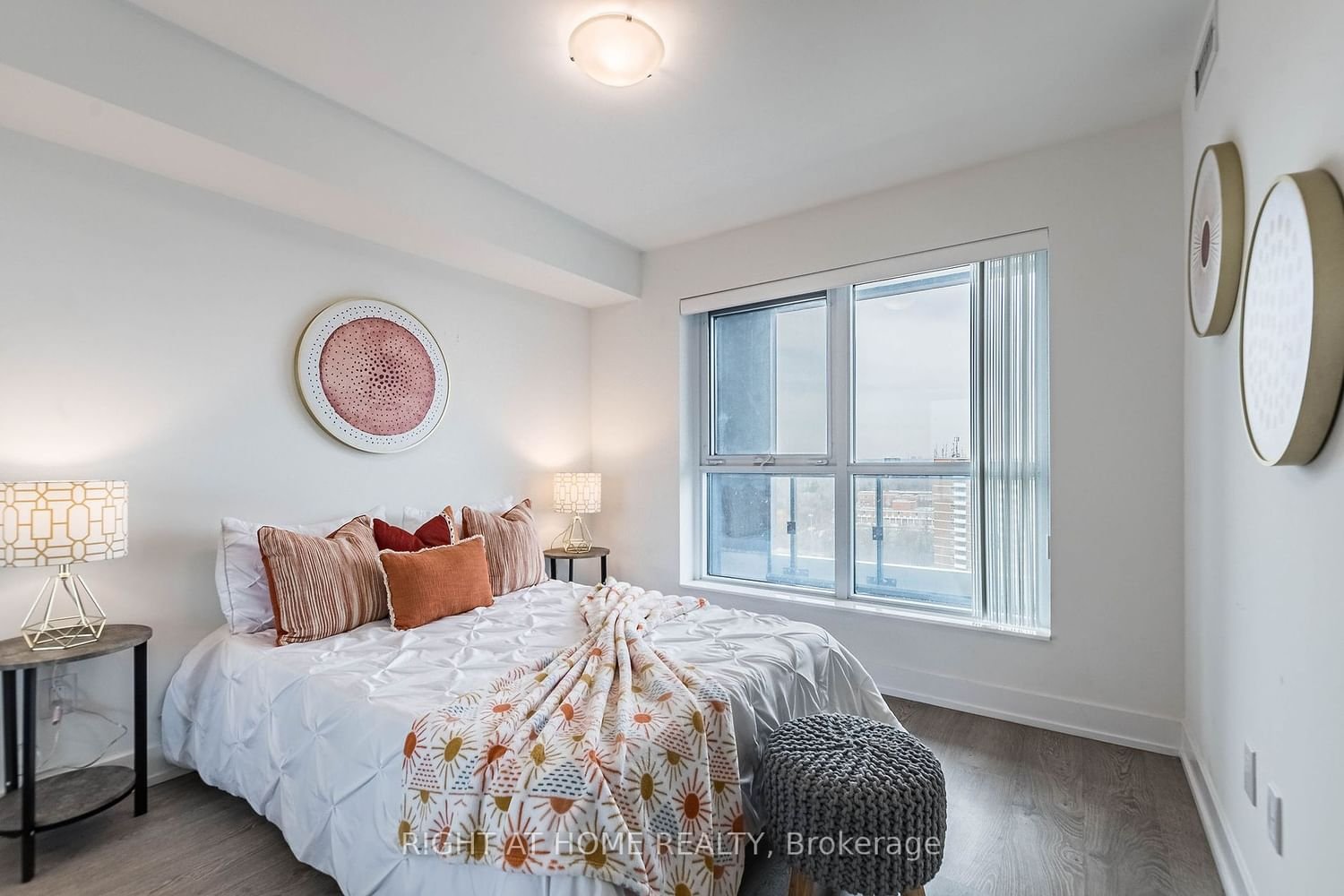 5 Mabelle Ave, unit 1236 for sale - image #17
