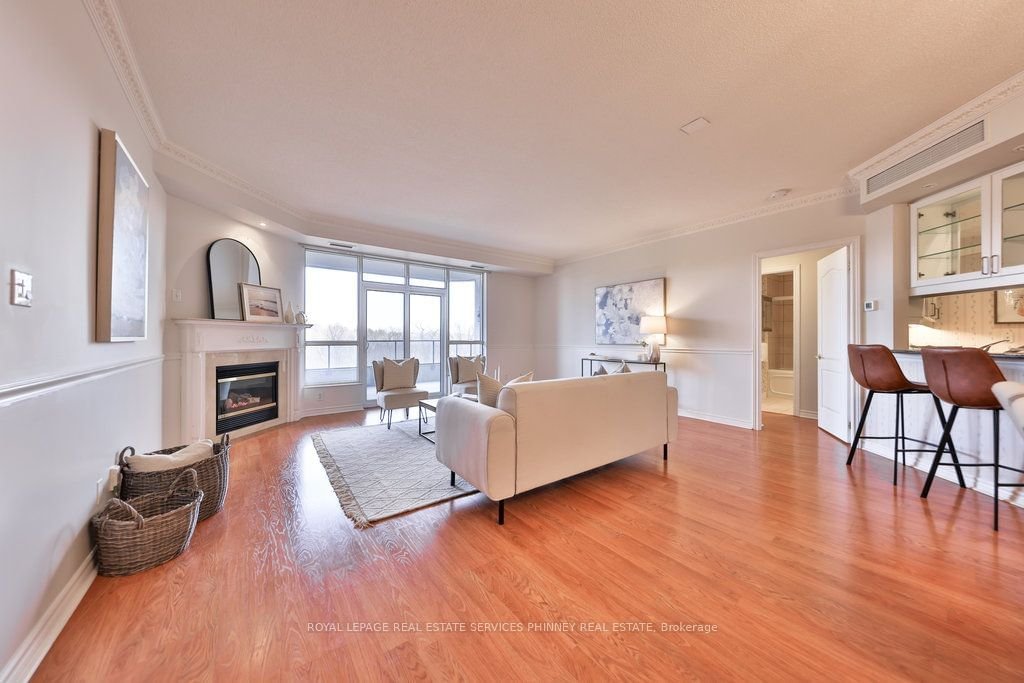 1900 The Collegeway, unit 607 for sale - image #5