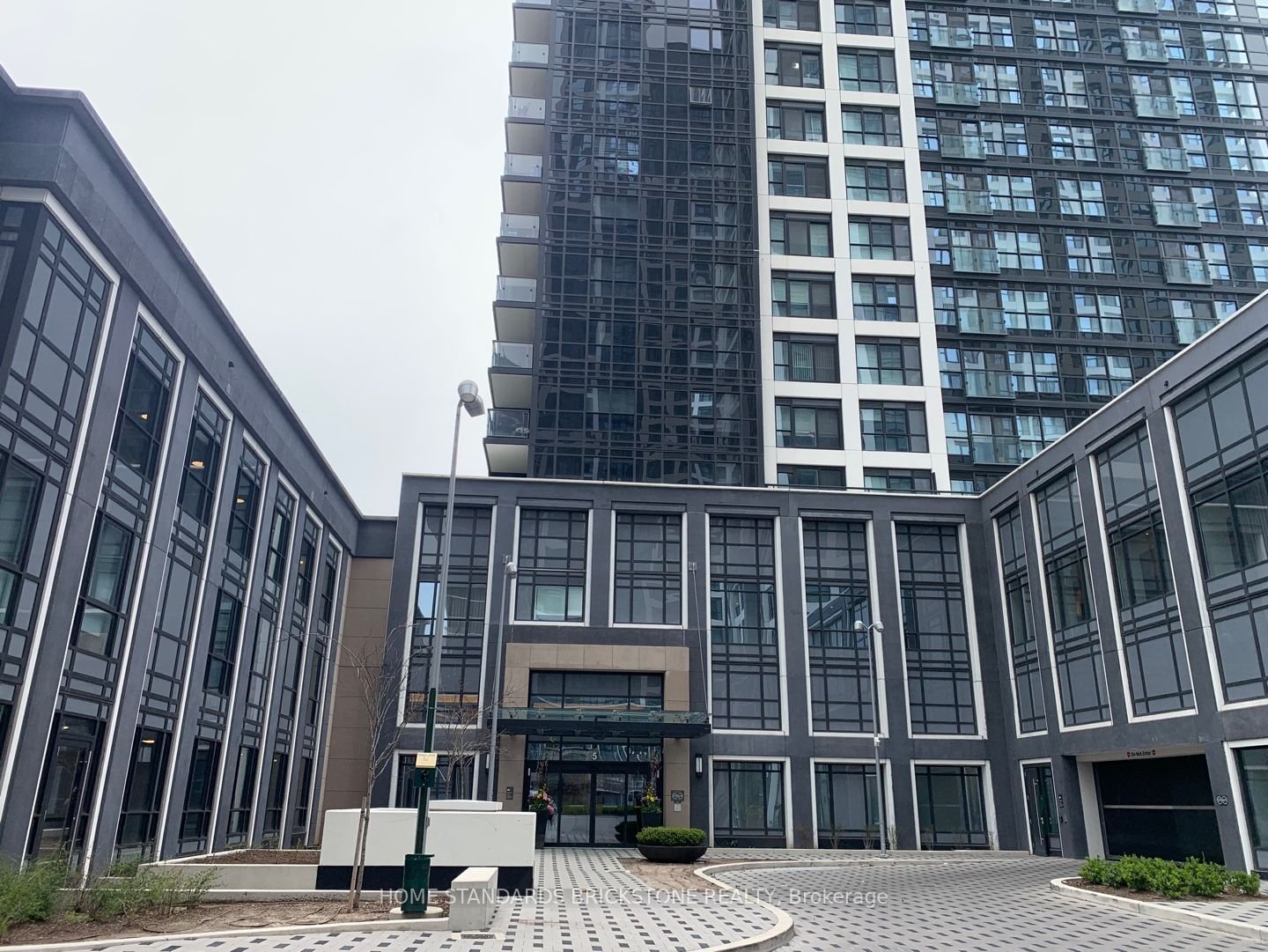5 Mabelle Ave, unit 4035 for rent - image #1