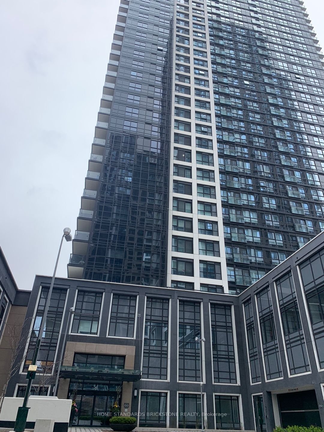 5 Mabelle Ave, unit 4035 for rent - image #2