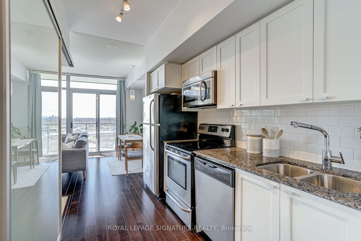 105 The Queensway Ave, unit 1706 for sale - image #15