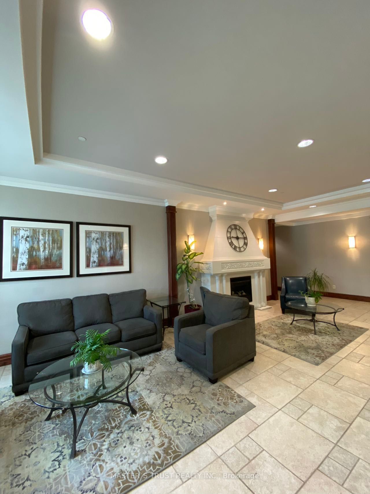 2545 Erin Centre Blvd, unit 1608 for sale - image #3