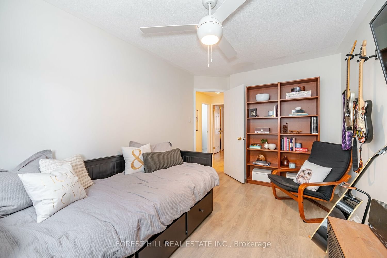 4 Wylie Circ, unit 27 for sale - image #24