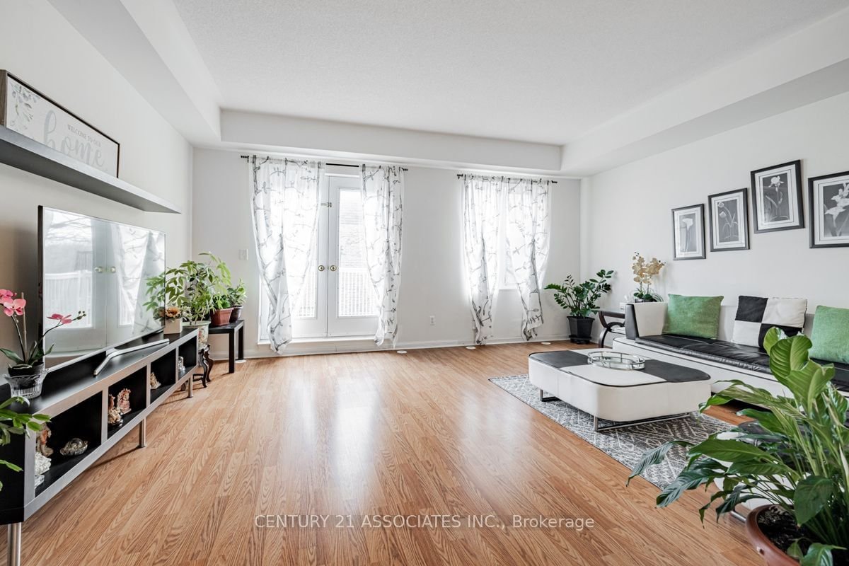 3029 Finch Ave W, unit 13 for sale - image #12