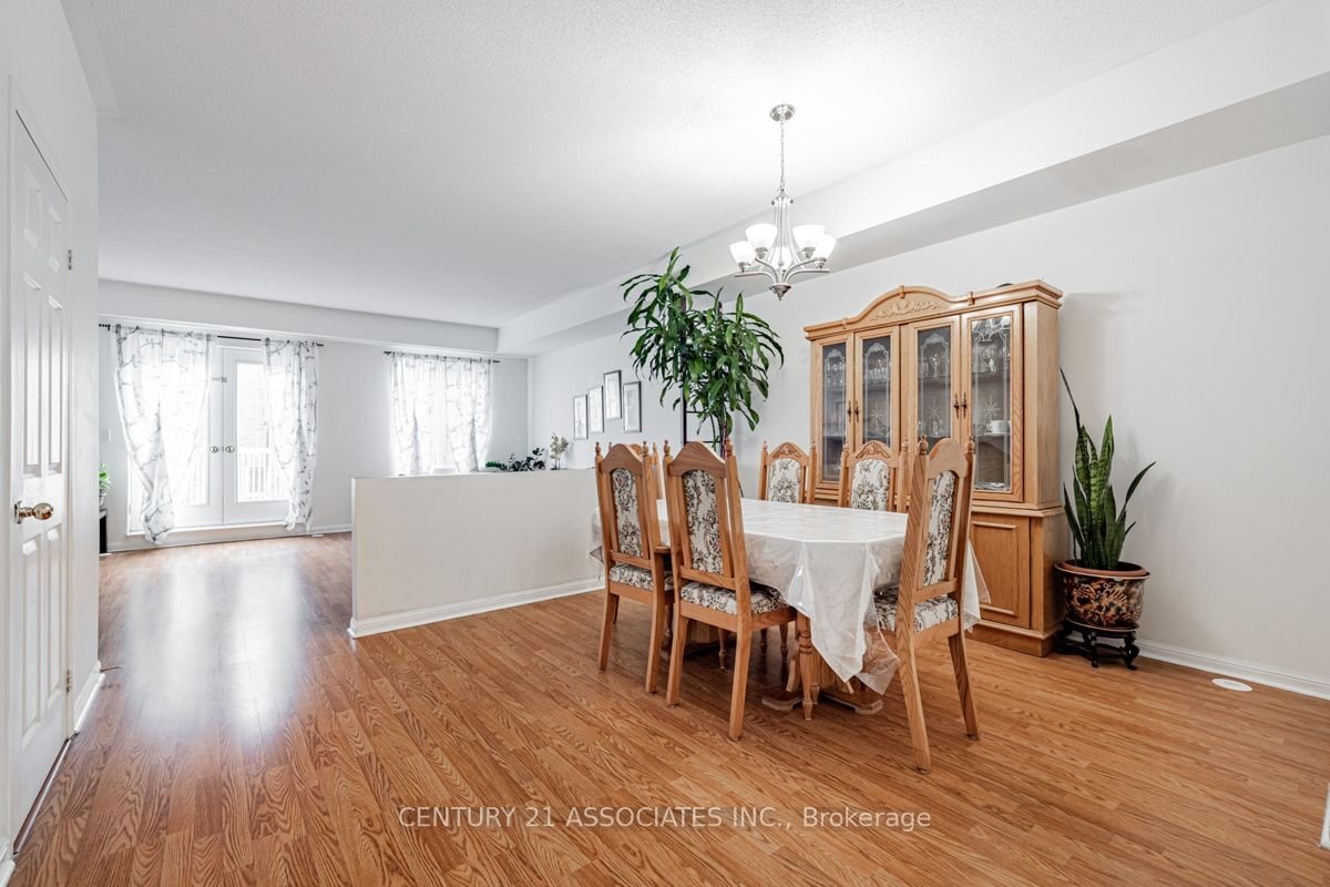 3029 Finch Ave W, unit 13 for sale - image #9