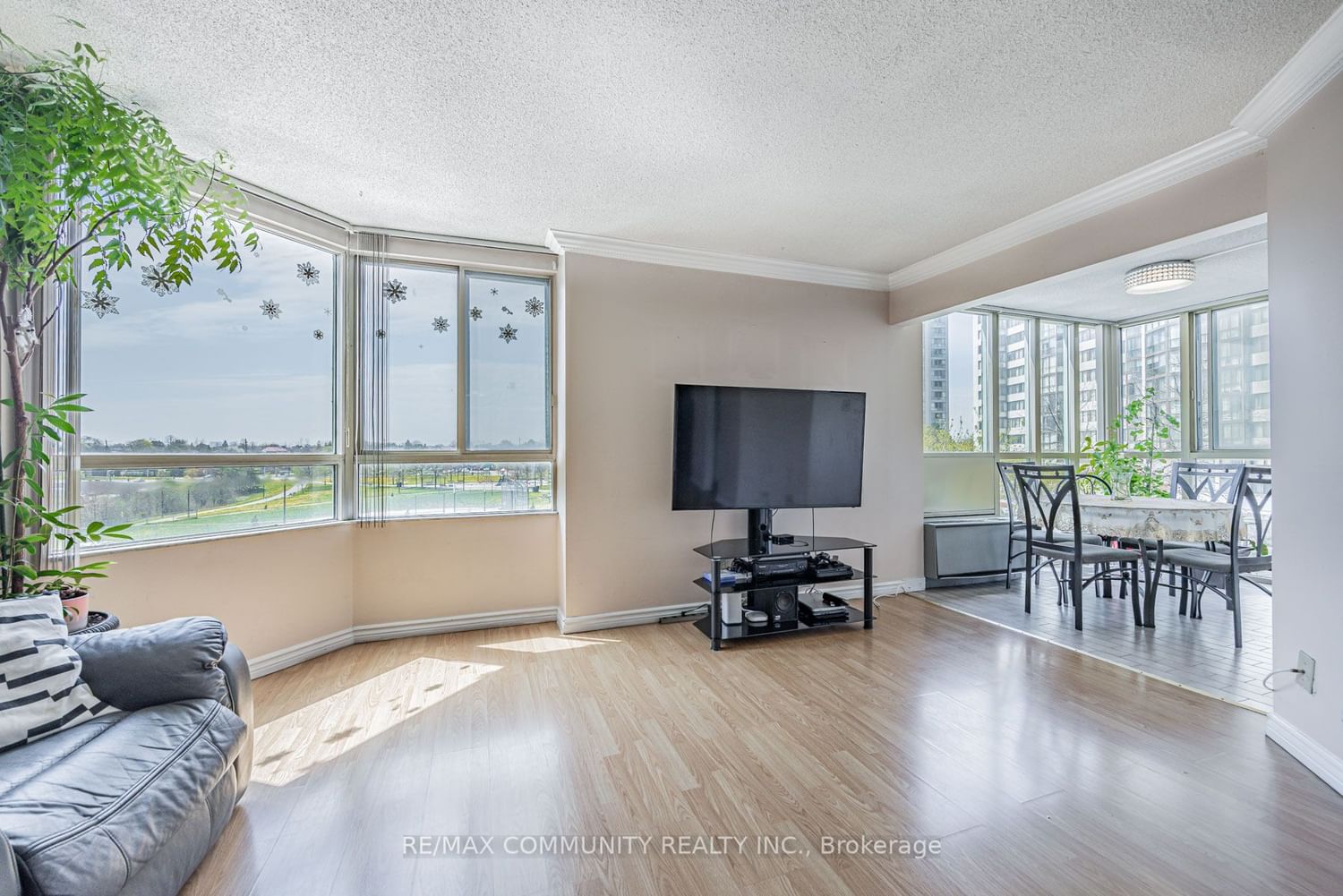 41 Markbrook Lane, unit 301 for sale - image #8