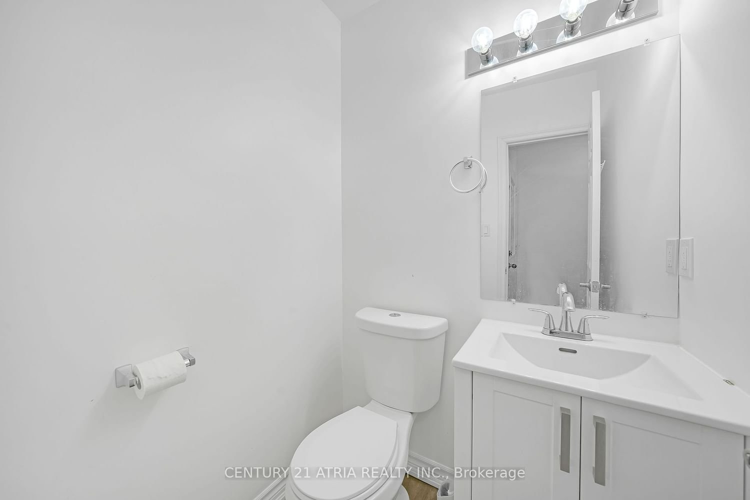 73 Driftwood Ave, unit 18 for sale - image #12