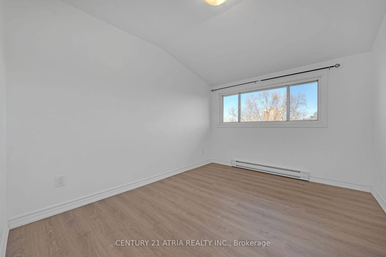 73 Driftwood Ave, unit 18 for sale - image #18