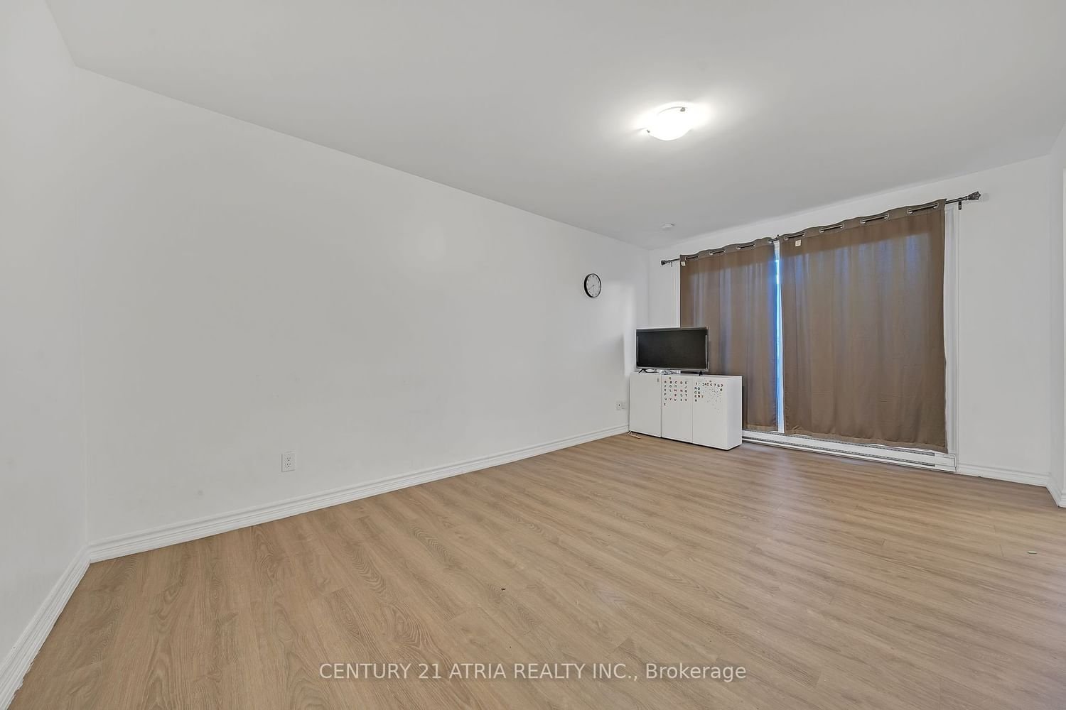73 Driftwood Ave, unit 18 for sale - image #6