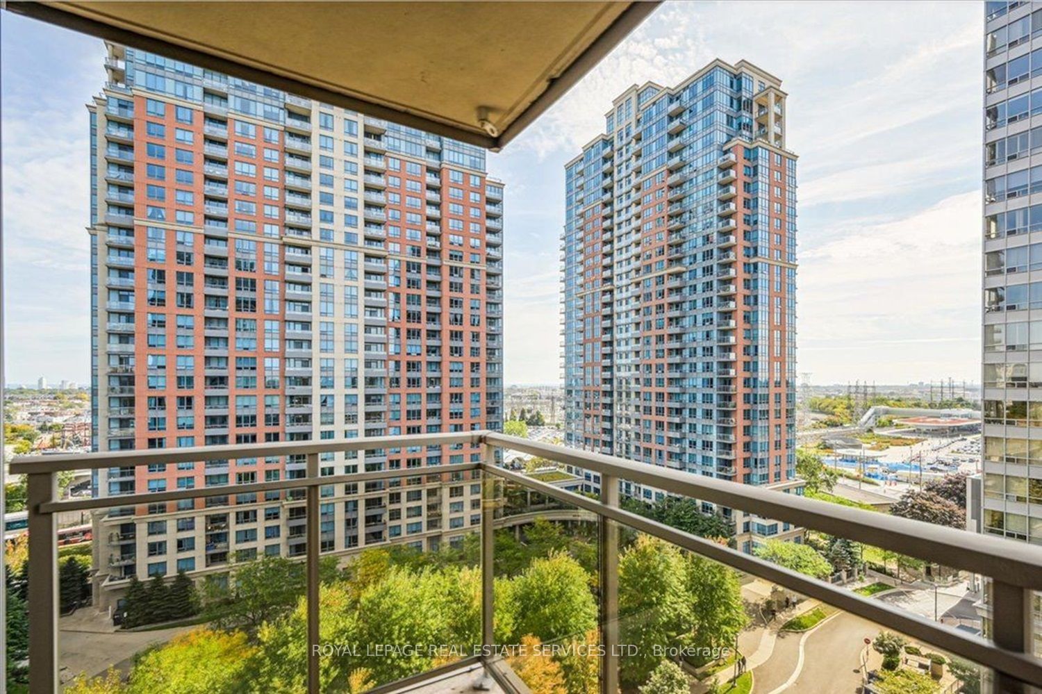 5229 Dundas St W, unit 2110 for sale