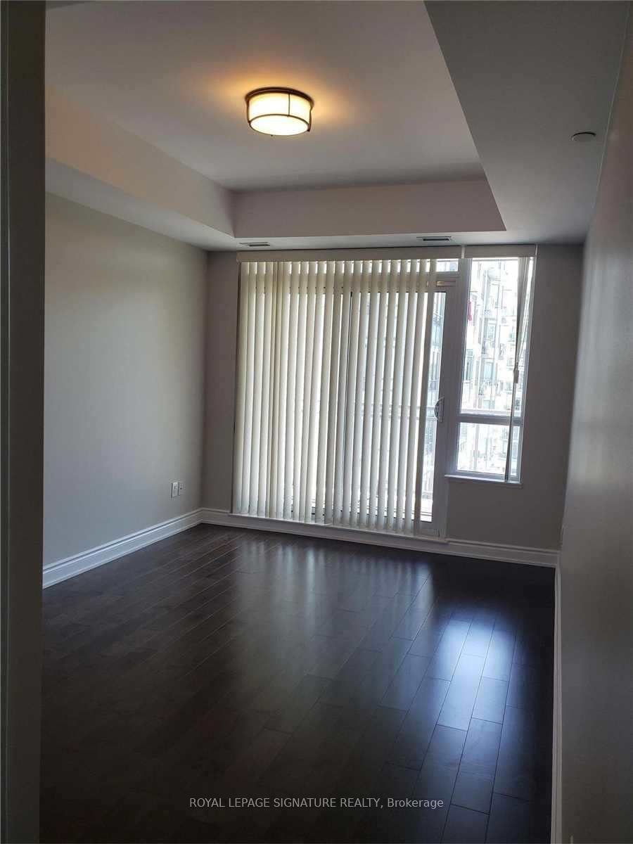 3500 Lakeshore Rd W, unit 508 for rent - image #8