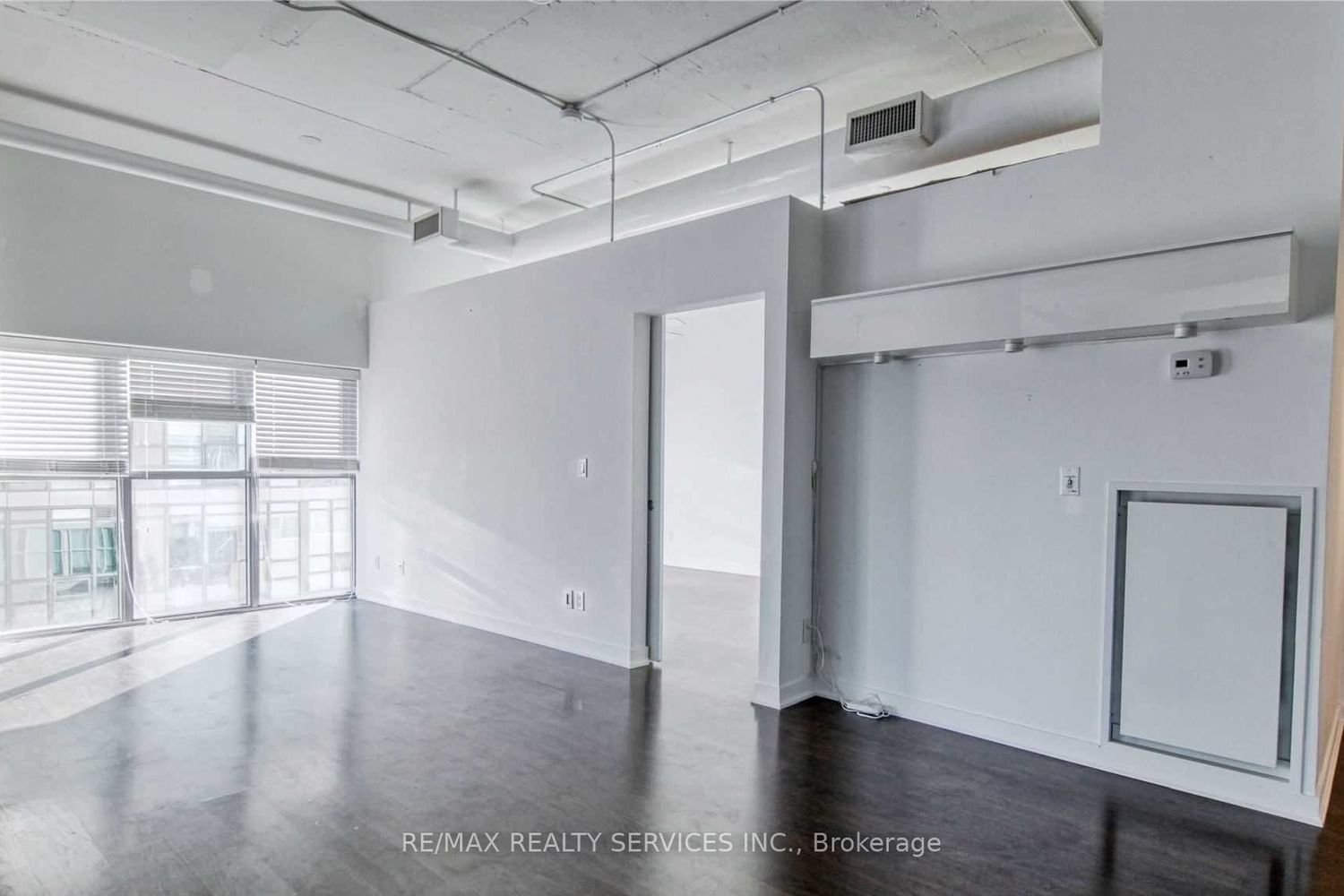 2 Fieldway Rd, unit 309 for rent - image #4