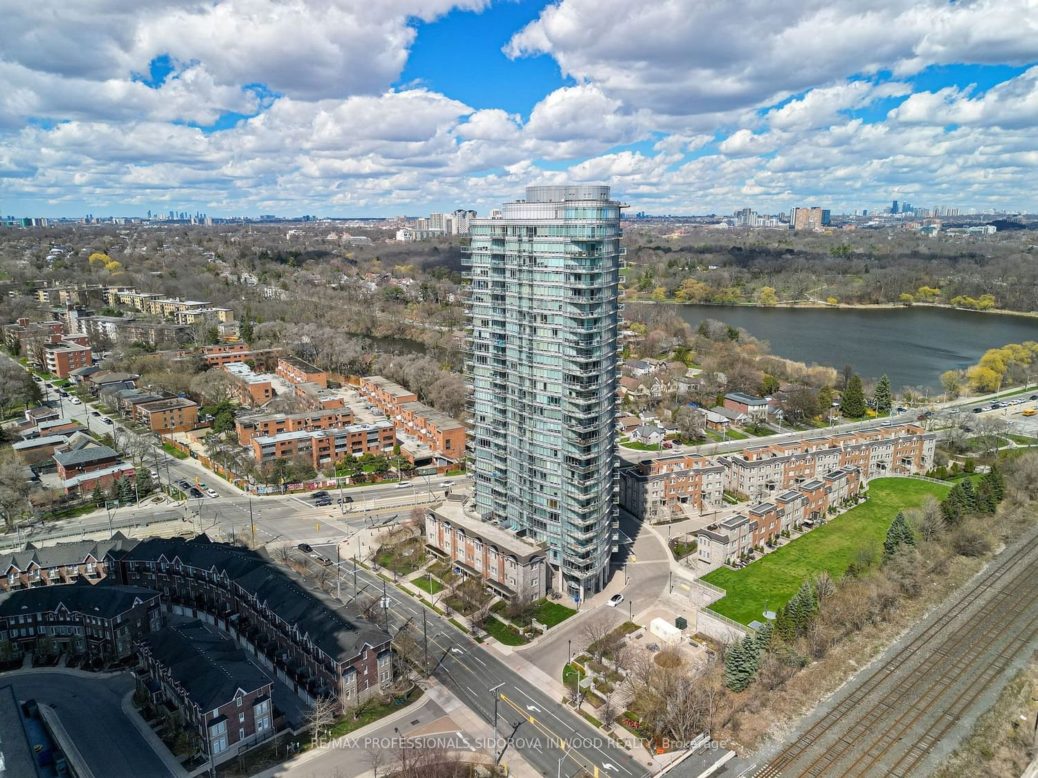 15 Windermere Ave, unit 1108 for sale - image #21