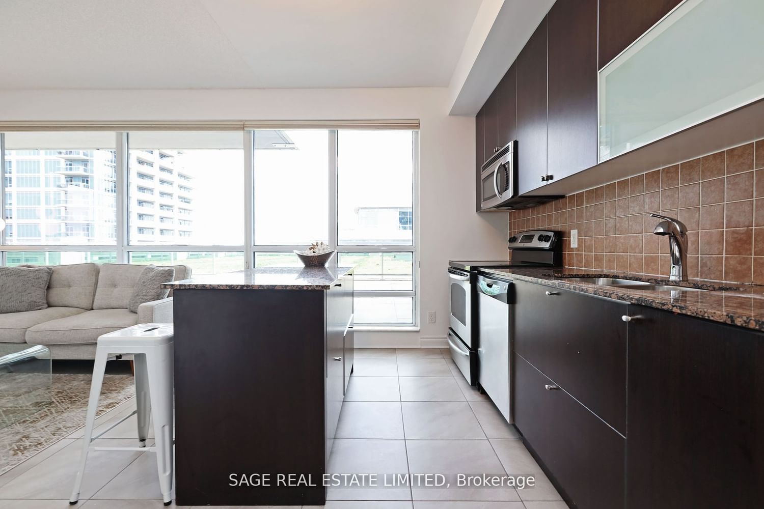 16 Brookers Lane, unit 409 for sale - image #11