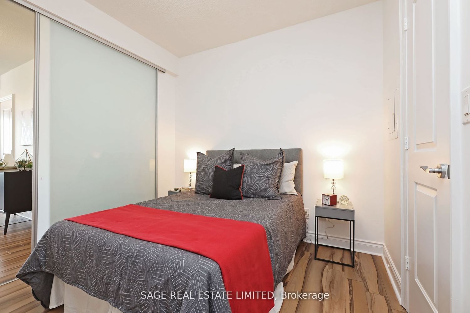 16 Brookers Lane, unit 409 for sale - image #18