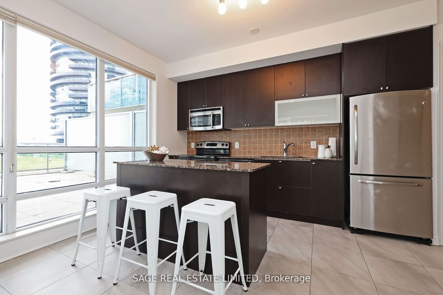 16 Brookers Lane, unit 409 for sale - image #4