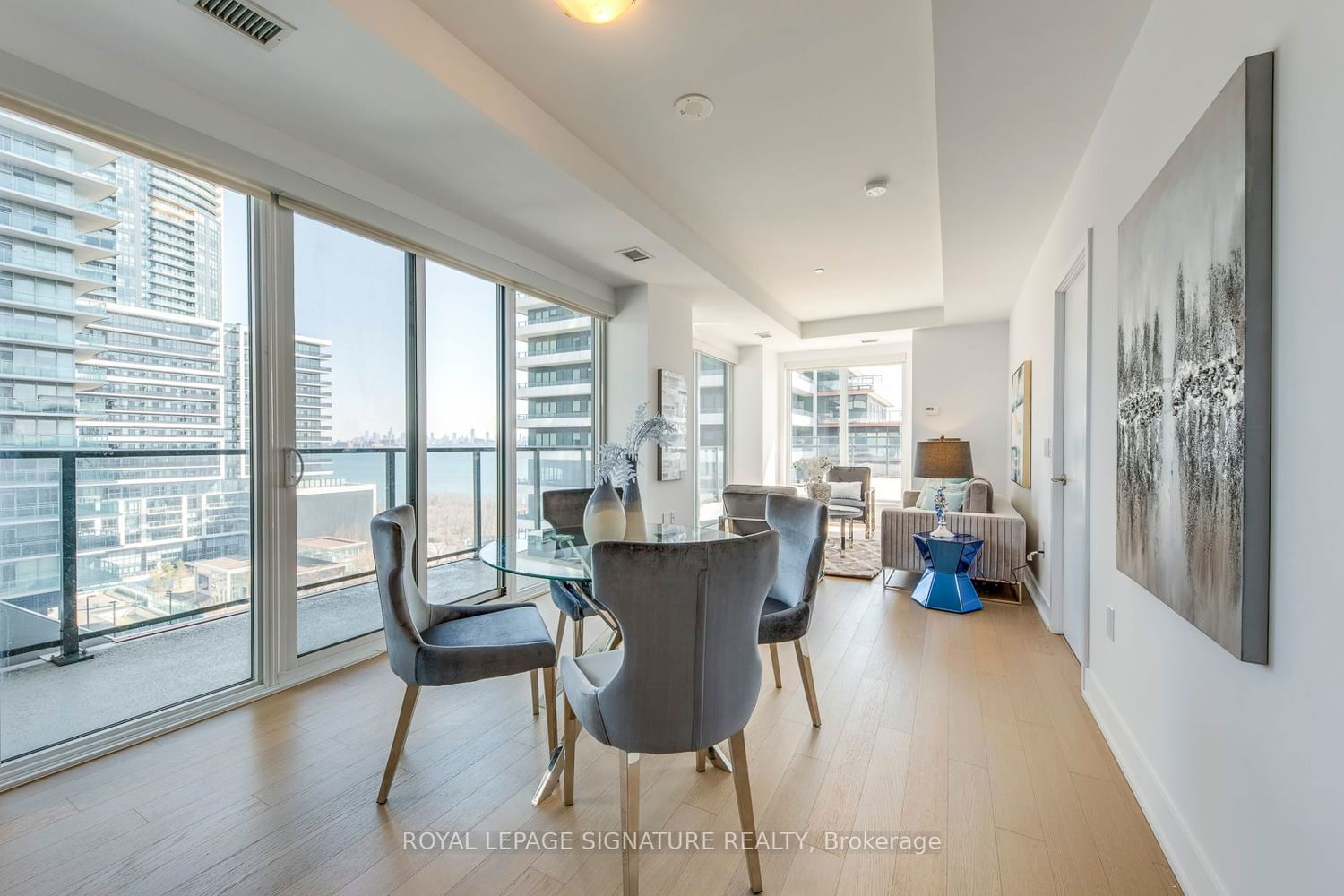 30 Shore Breeze Dr, unit 819 for sale - image #11