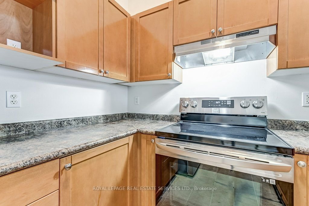 1483 Maple Ave, unit 409 for rent - image #9