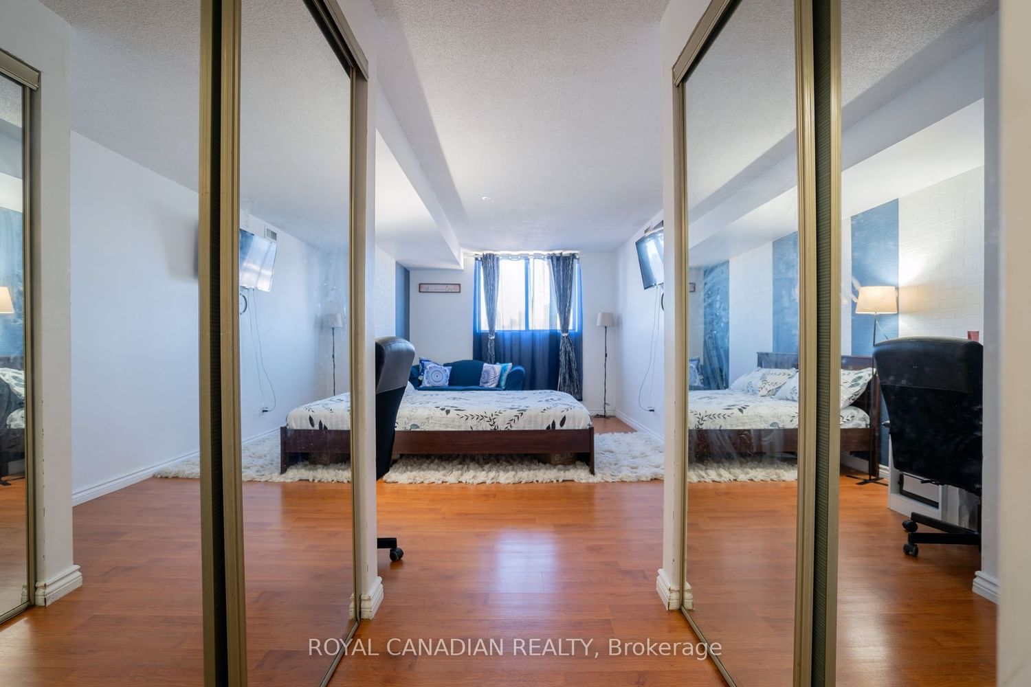 25 Agnes St, unit #1102 for sale