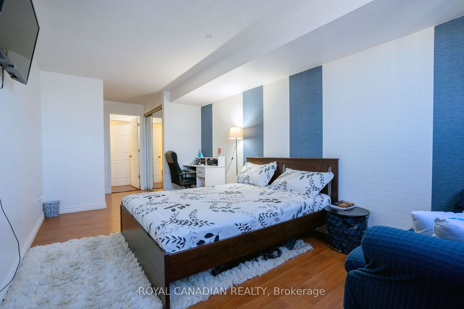 25 Agnes St, unit #1102 for sale - image #18