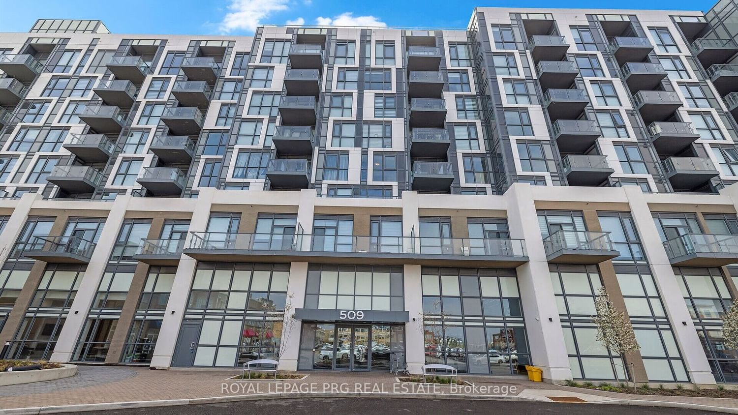 509 Dundas St W, unit 318 for sale