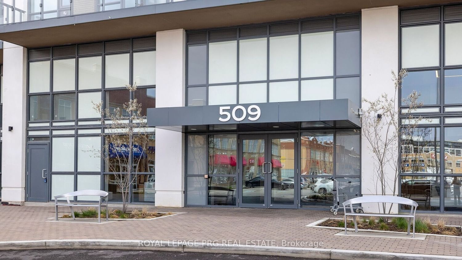 509 Dundas St W, unit 318 for sale