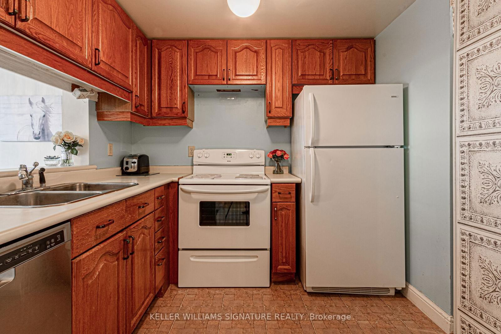 430 Pearl St, unit 506 for sale - image #7