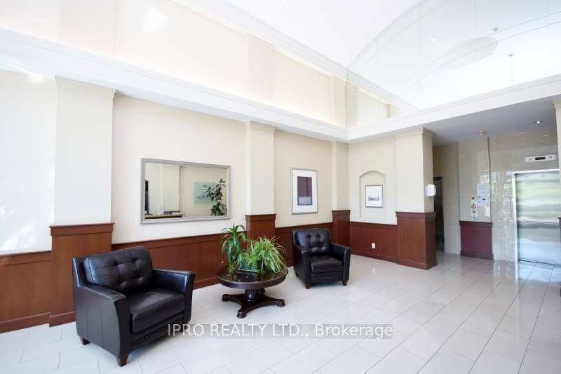 1359 Rathburn Rd, unit 1004 for sale - image #3