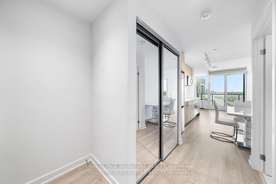 1928 Lake Shore Blvd W, unit 2115 for sale - image #2