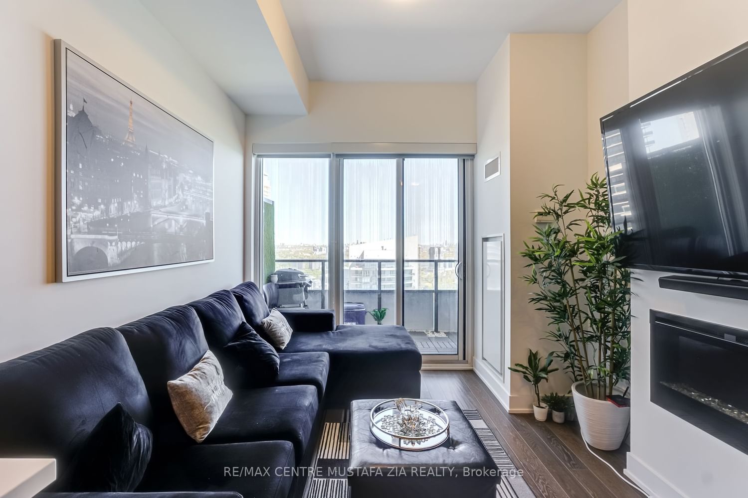 20 Shore Breeze Dr, unit 4106 for sale - image #10