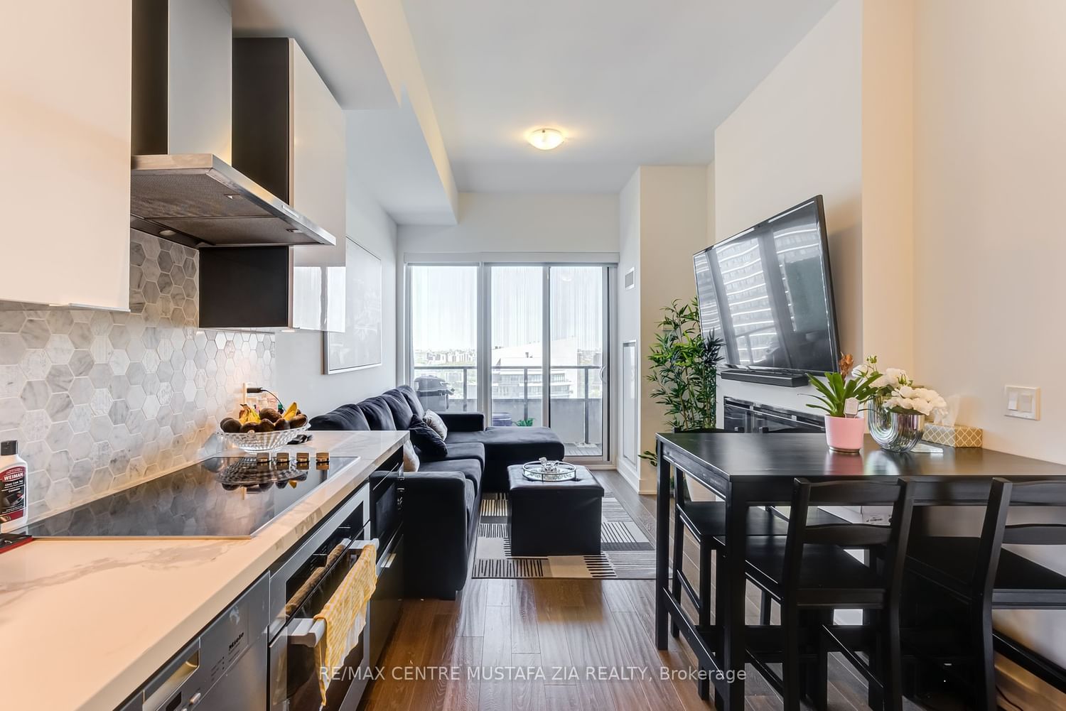 20 Shore Breeze Dr, unit 4106 for sale - image #12