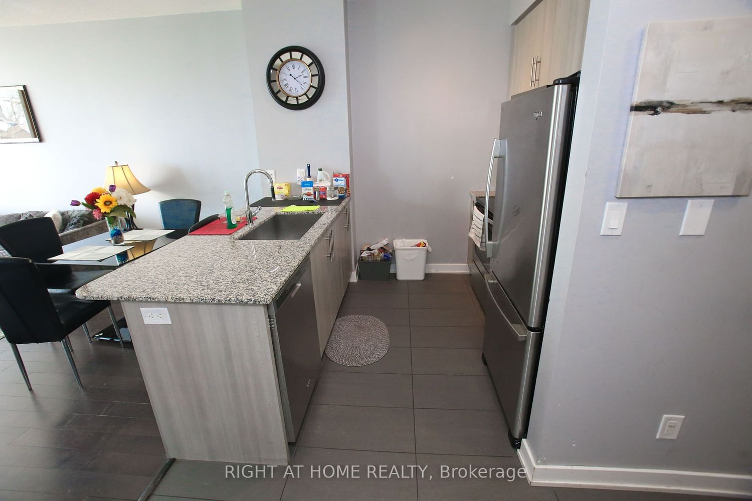 4099 Brickstone Mews W, unit 805 for sale - image #5