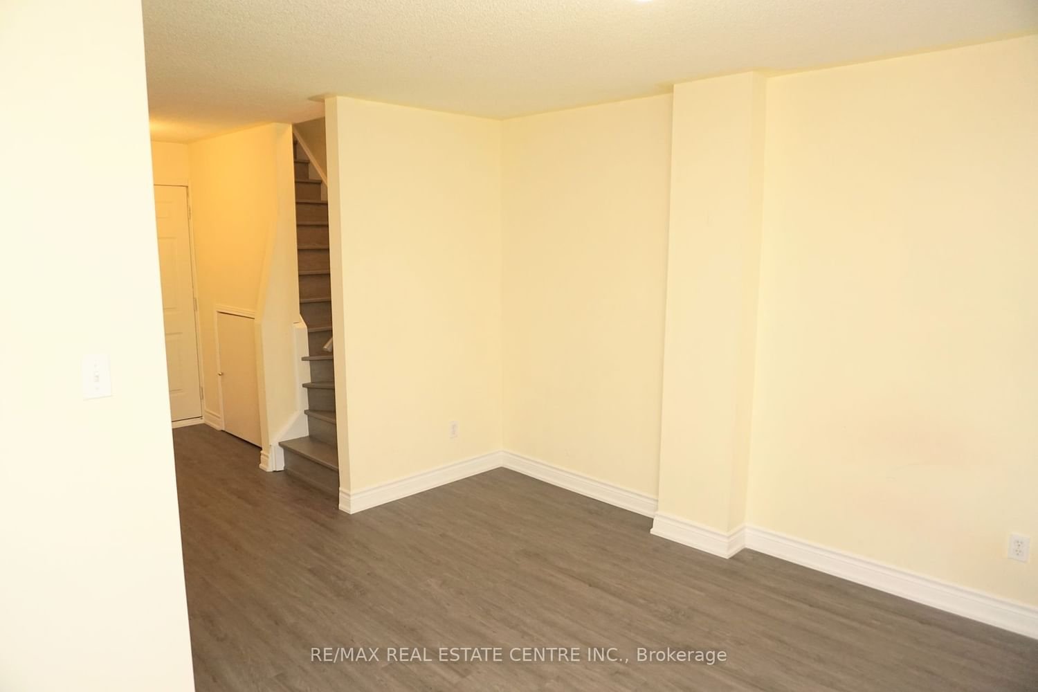 435 Hensall Circ, unit 178 for rent - image #21