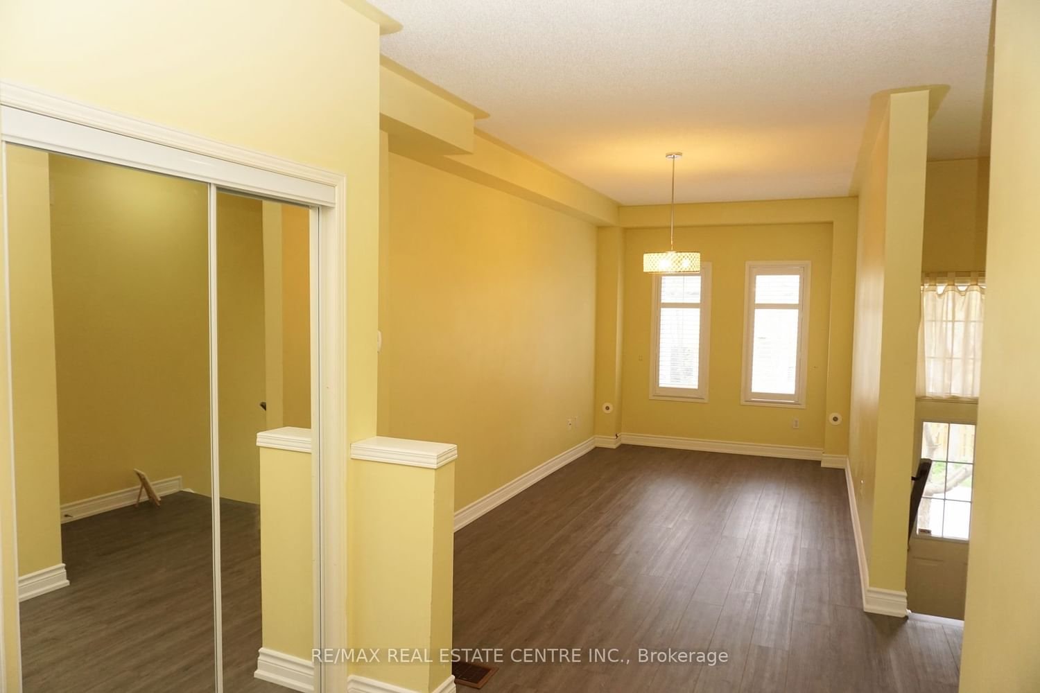 435 Hensall Circ, unit 178 for rent - image #5