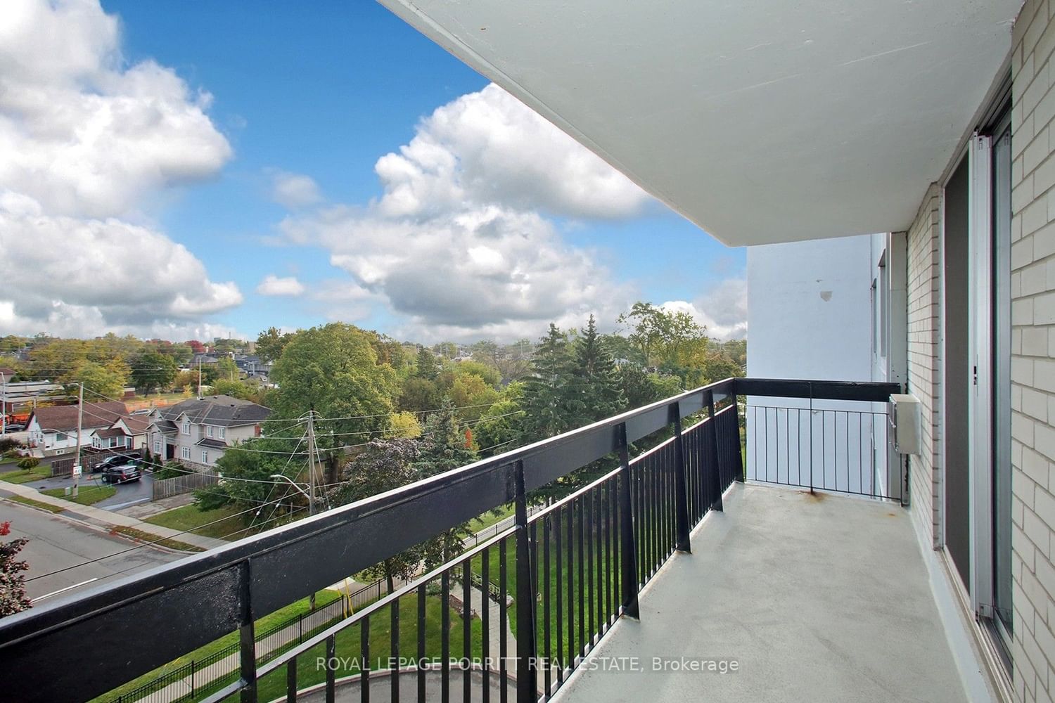 1100 Caven St, unit 604 for sale - image #17