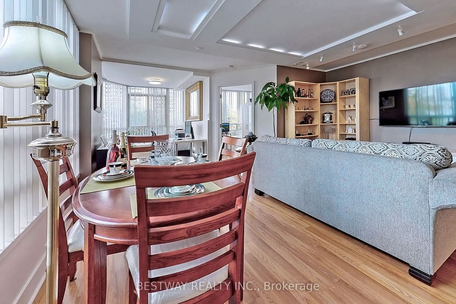 75 King St E, unit 205 for sale - image #11