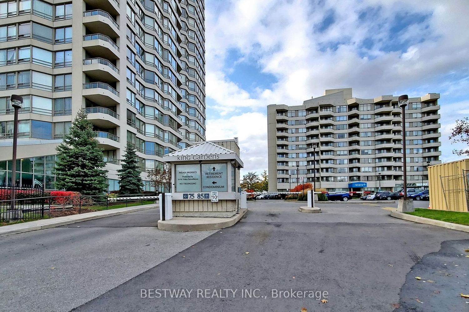 75 King St E, unit 205 for sale - image #2