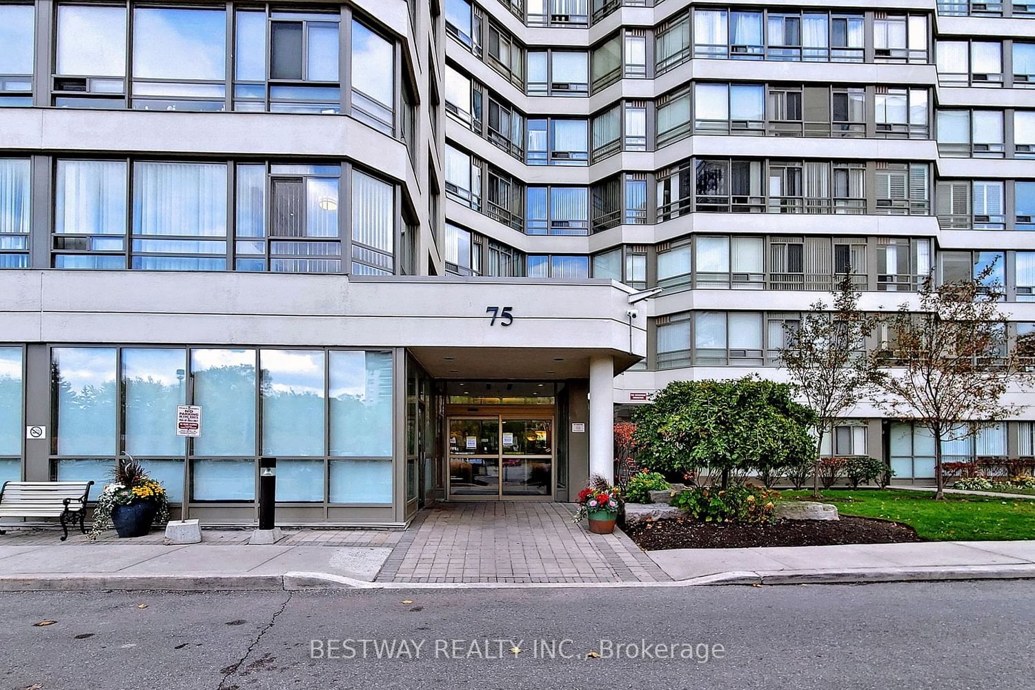 75 King St E, unit 205 for sale - image #3