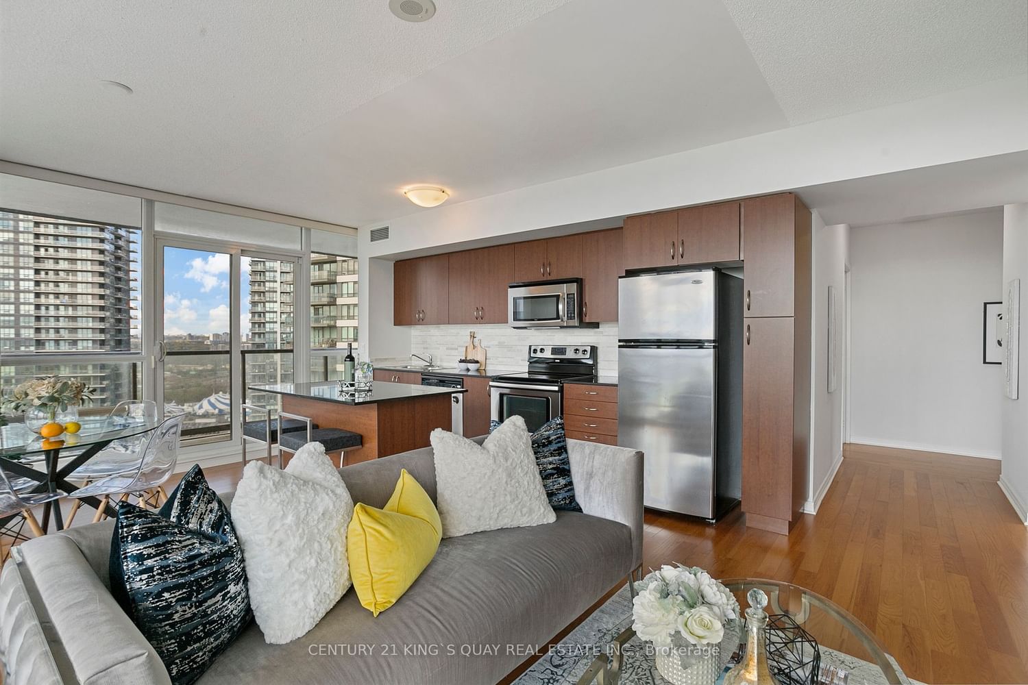 2240 Lake Shore Blvd, unit 2904 for sale