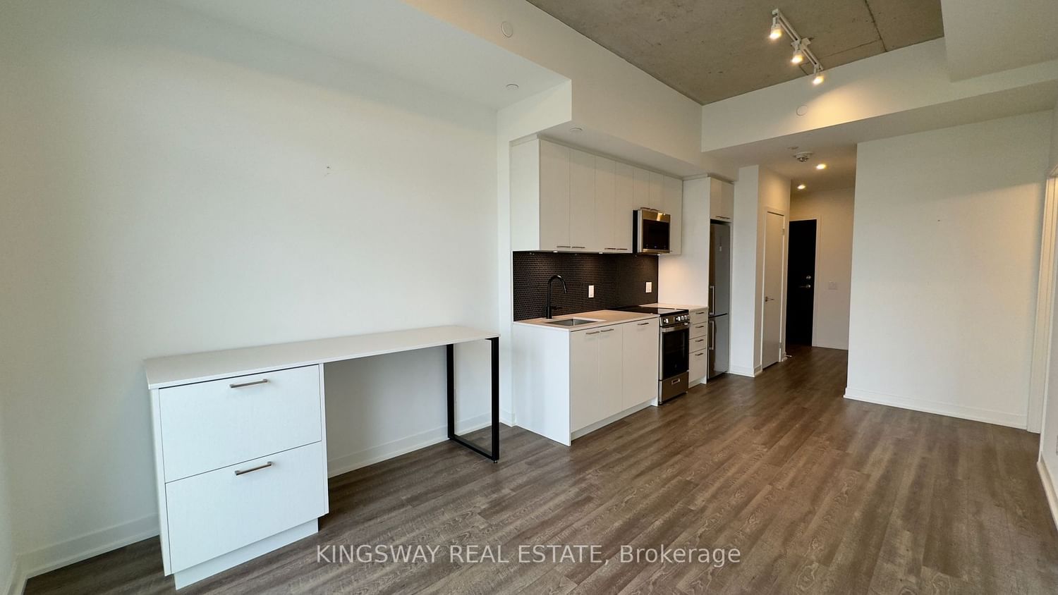 1808 St. Clair Ave W, unit 801 for rent